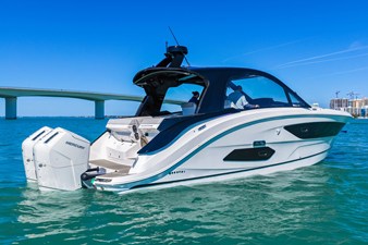 Sea Ray Sundancer 370 Outboard 75 2026 Sea Ray Sundancer 370 Outboard 76