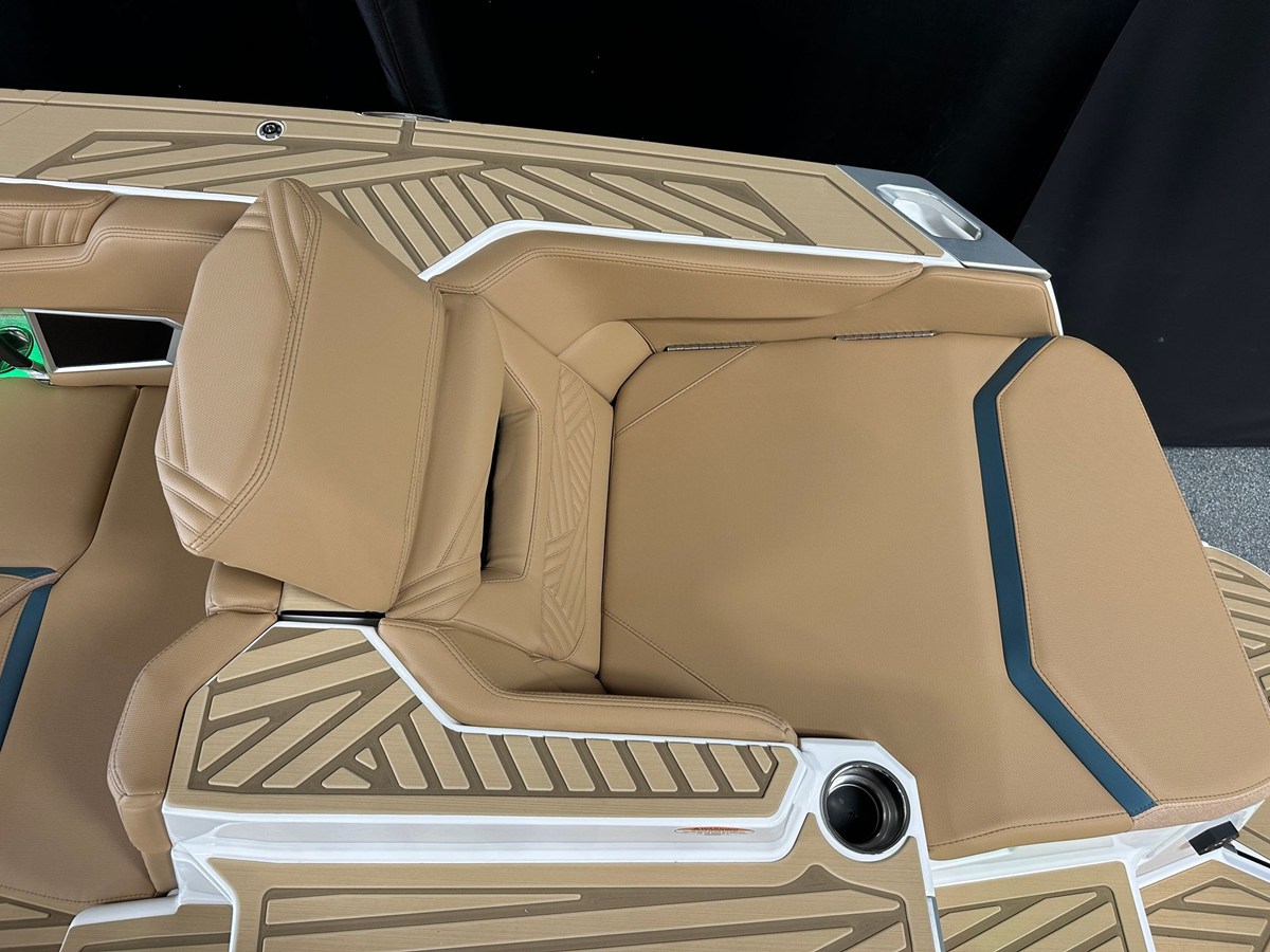 2026 Mastercraft XSTAR23 33