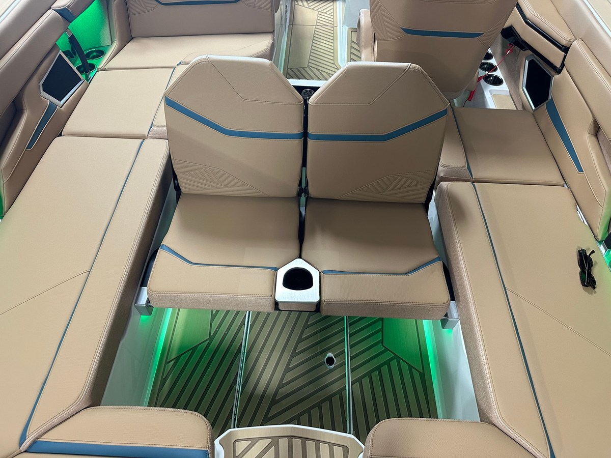 2026 Mastercraft XSTAR23 61