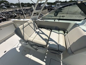 2013 Boston Whaler 230 VANTAGE 12