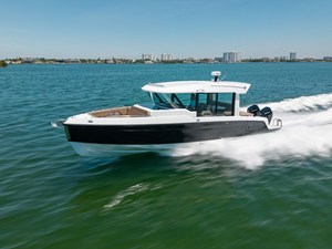 Cruisers Yachts 38 VTR EC 0 2026 Cruisers Yachts 38 VTR EC 1
