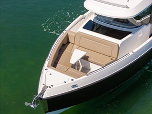 Cruisers Yachts 38 VTR EC 10 2026 Cruisers Yachts 38 VTR EC 11