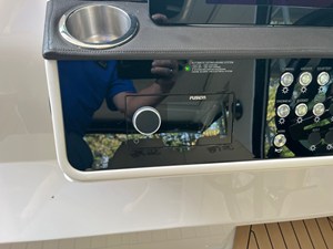 Sea Ray 320 SUNDANCER 16 2020 Sea Ray 320 SUNDANCER 17