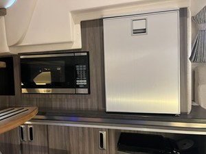 Sea Ray 320 SUNDANCER 21 2020 Sea Ray 320 SUNDANCER 22