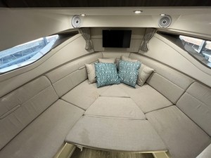 Sea Ray 320 SUNDANCER 26 2020 Sea Ray 320 SUNDANCER 27