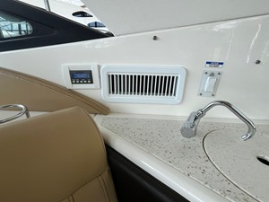 Sea Ray 320 SUNDANCER 33 2020 Sea Ray 320 SUNDANCER 34