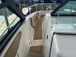 Sea Ray 320 SUNDANCER 53 2020 Sea Ray 320 SUNDANCER 54