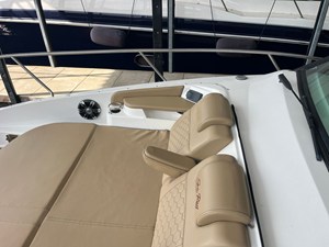 Sea Ray 320 SUNDANCER 60 2020 Sea Ray 320 SUNDANCER 61