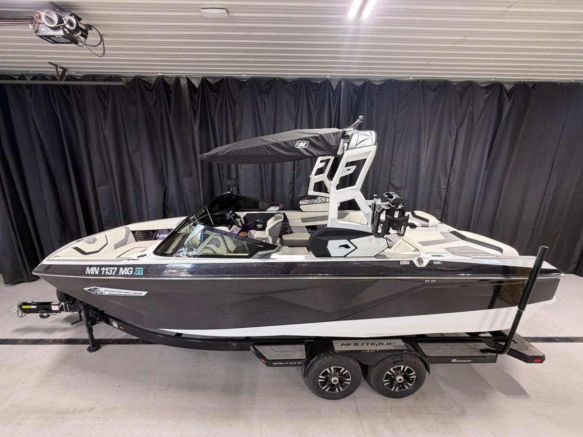 2021 Nautique G23 2