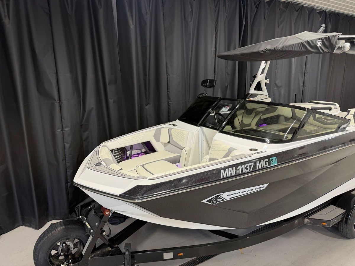 2021 Nautique G23 5