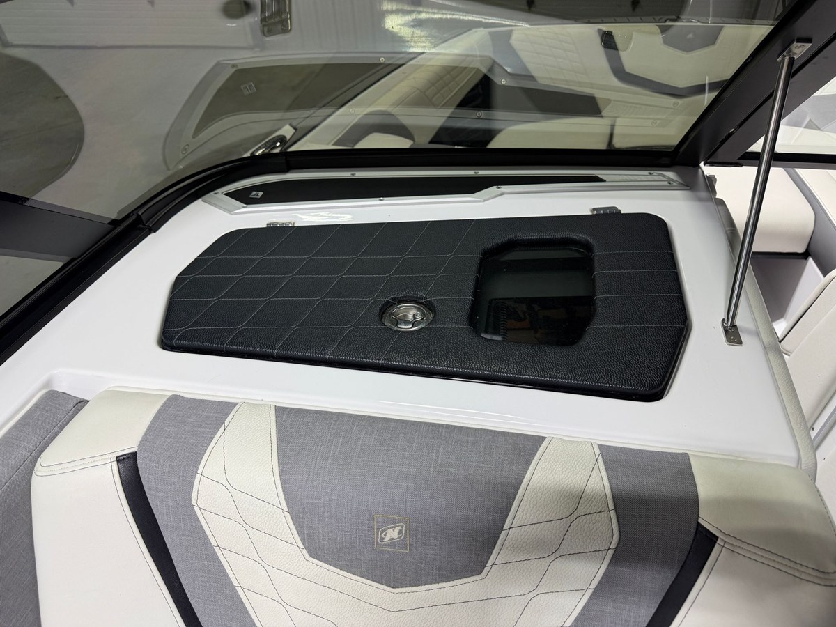 2021 Nautique G23 55