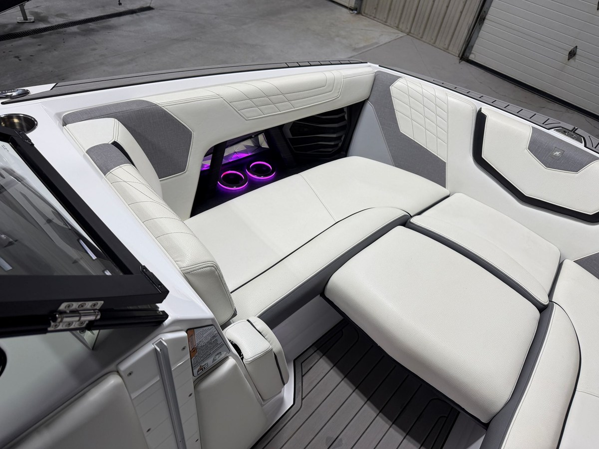 2021 Nautique G23 75