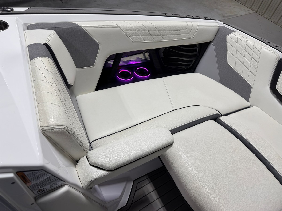 2021 Nautique G23 76
