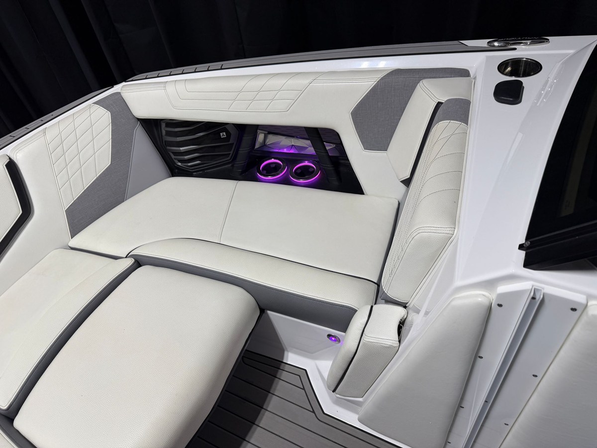 2021 Nautique G23 80