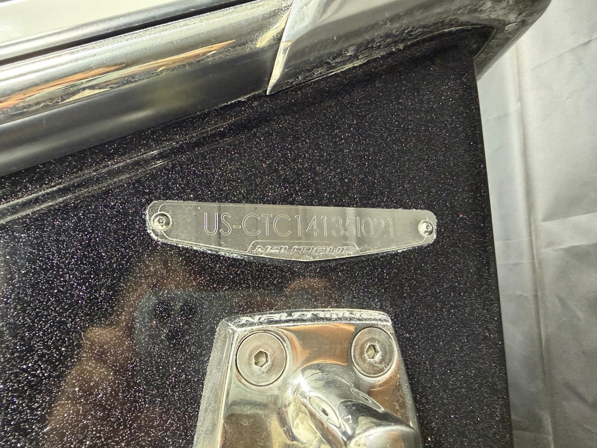 2021 Nautique G23 102