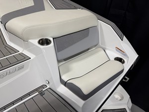 2021 Nautique G23 16