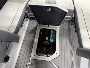 2021 Nautique G23 43