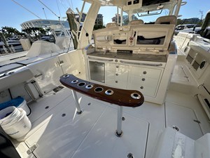Boston Whaler 420 OUTRAGE 6 2020 Boston Whaler 420 OUTRAGE 7