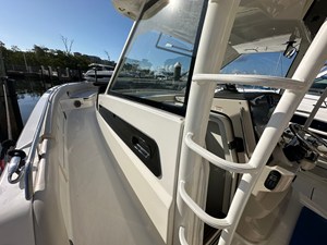 Boston Whaler 420 OUTRAGE 18 2020 Boston Whaler 420 OUTRAGE 19