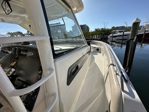 Boston Whaler 420 OUTRAGE 20 2020 Boston Whaler 420 OUTRAGE 21