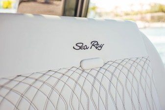 Sea Ray Sundancer 370 Outboard 44 2026 Sea Ray Sundancer 370 Outboard 45