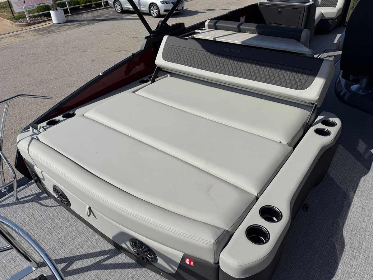 2027 Harris Sunliner 250 22