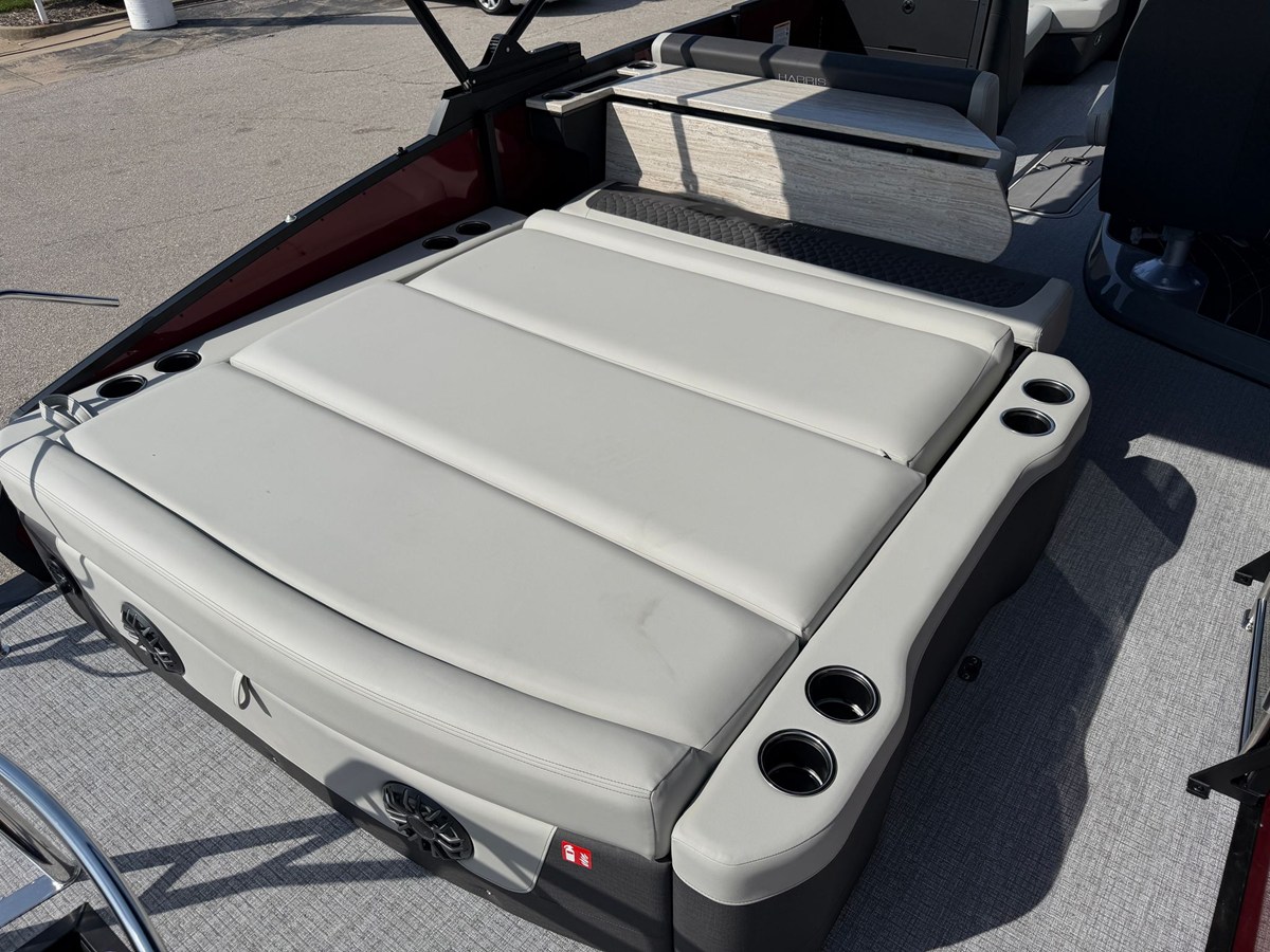 2027 Harris Sunliner 250 24
