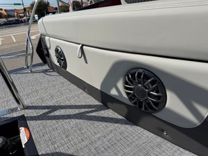 2027 Harris Sunliner 250 20