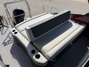 2027 Harris Sunliner 250 23