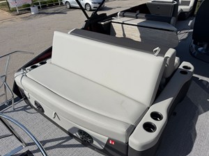 2027 Harris Sunliner 250 27