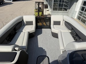 2027 Harris Sunliner 250 47
