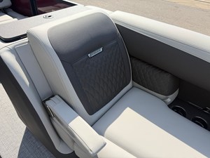 2027 Harris Sunliner 250 54