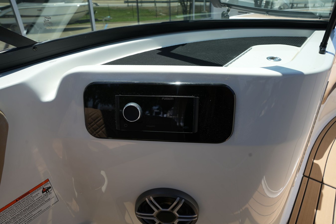 2026 Sea Ray SDX 230 20