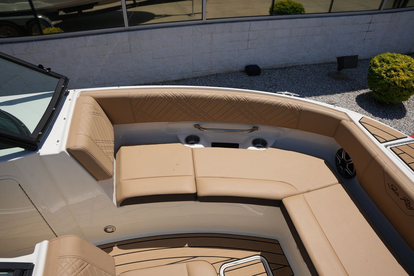 2026 Sea Ray SDX 230 28