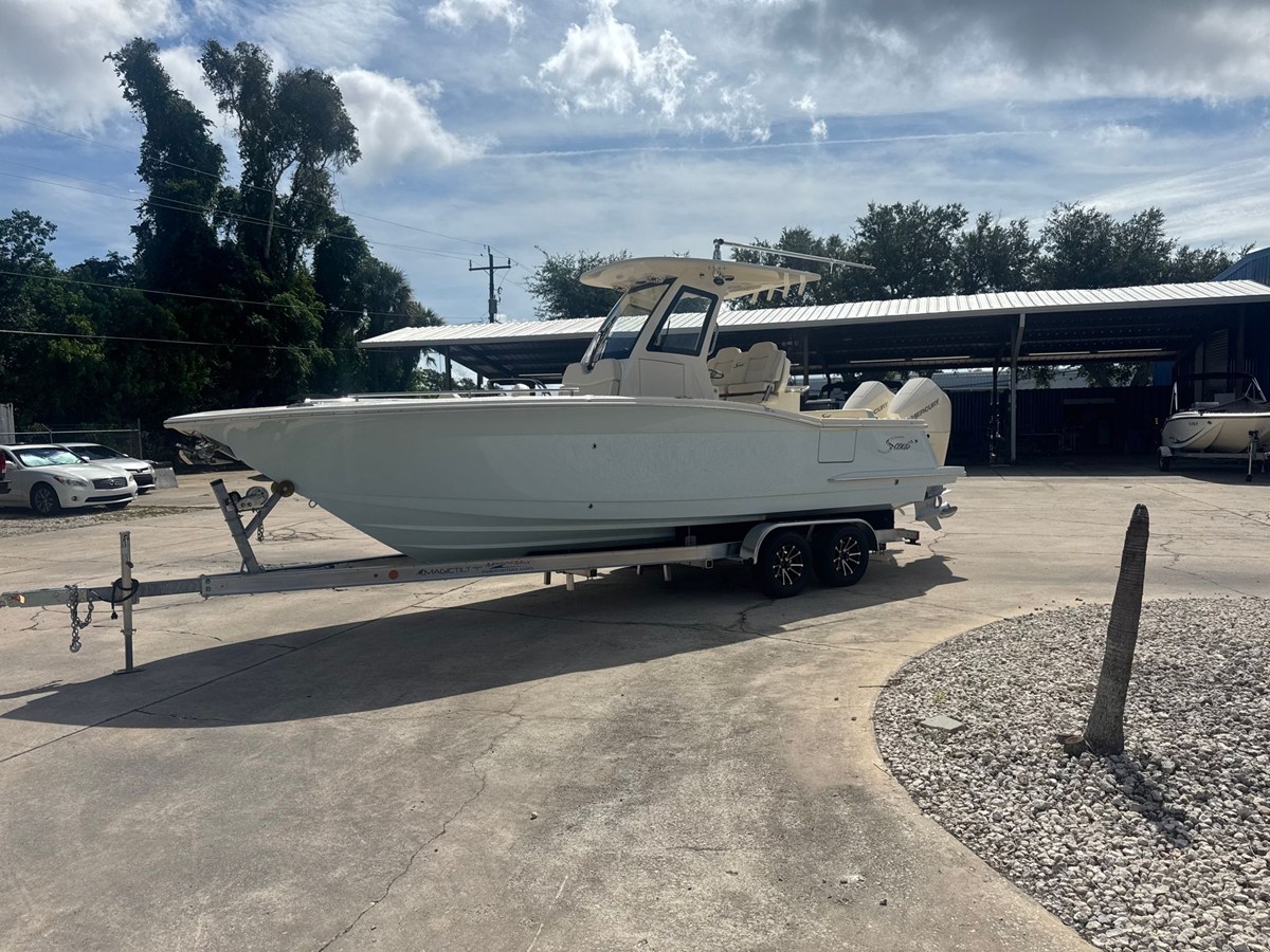 2027 Scout 260 LXF 2