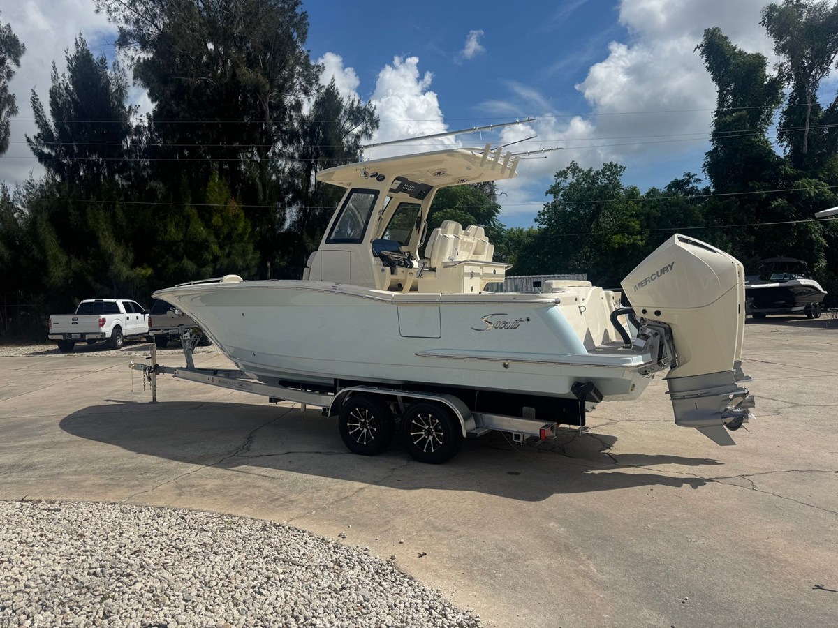 2027 Scout 260 LXF 3