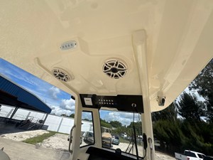 2027 Scout 260 LXF 12
