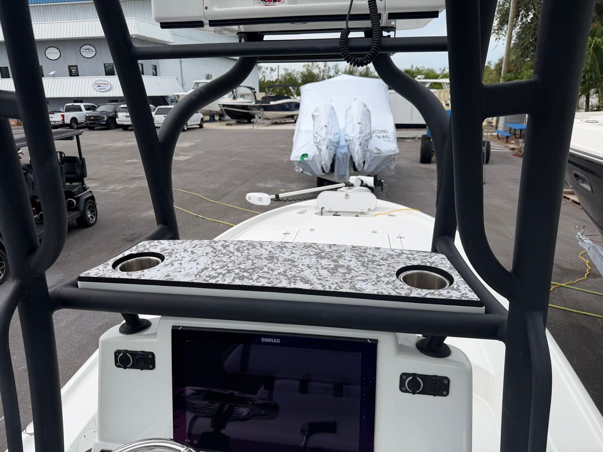2019 Yellowfin 24CE 8