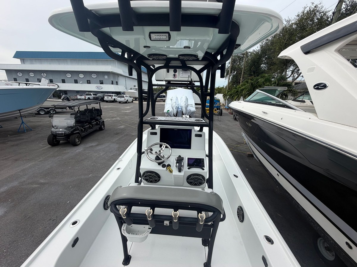 2019 Yellowfin 24CE 11