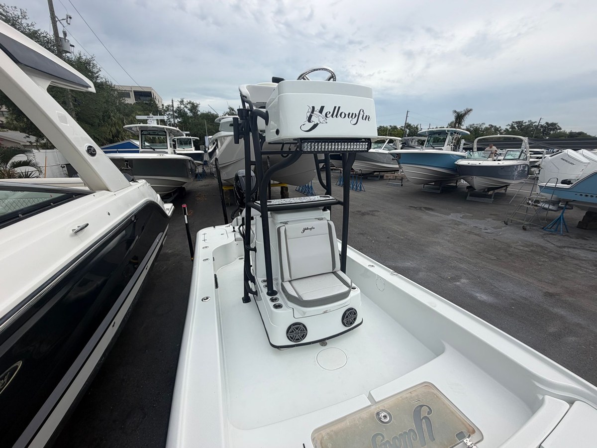 2019 Yellowfin 24CE 18