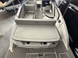 2026 Sea Ray SPX 210 12