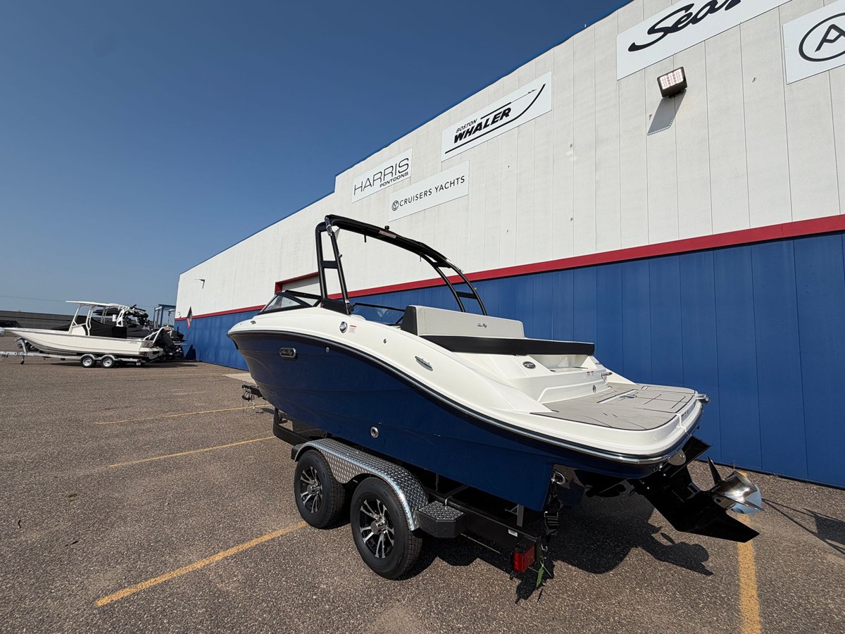 2027 Sea Ray SPX 210 5