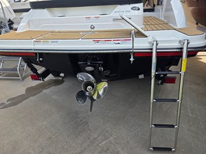 2027 Sea Ray SPX 210 30