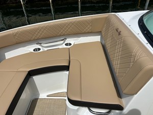 2026 Sea Ray SDX 250 Outboard 25