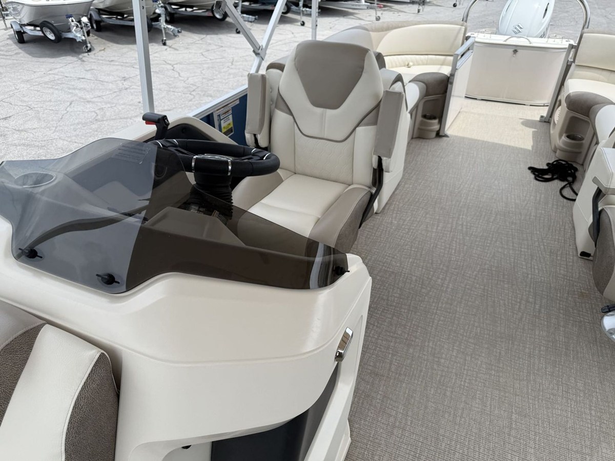 2023 Avalon 2385 LSZ QL 24