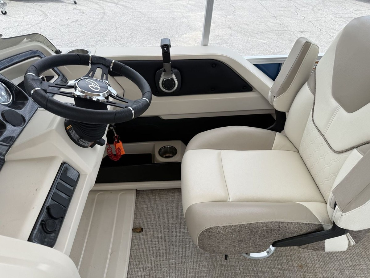 2023 Avalon 2385 LSZ QL 26