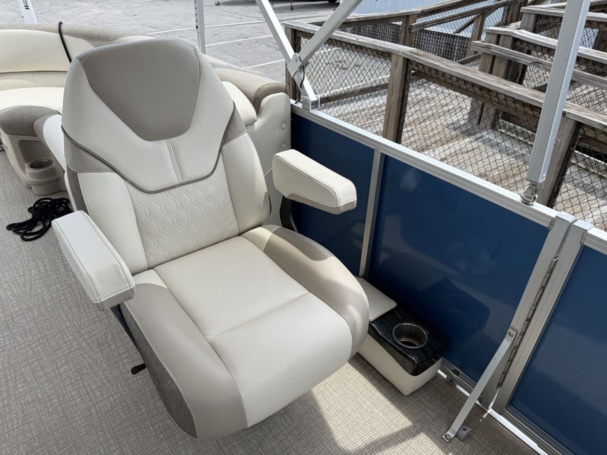 2023 Avalon 2385 LSZ QL 32