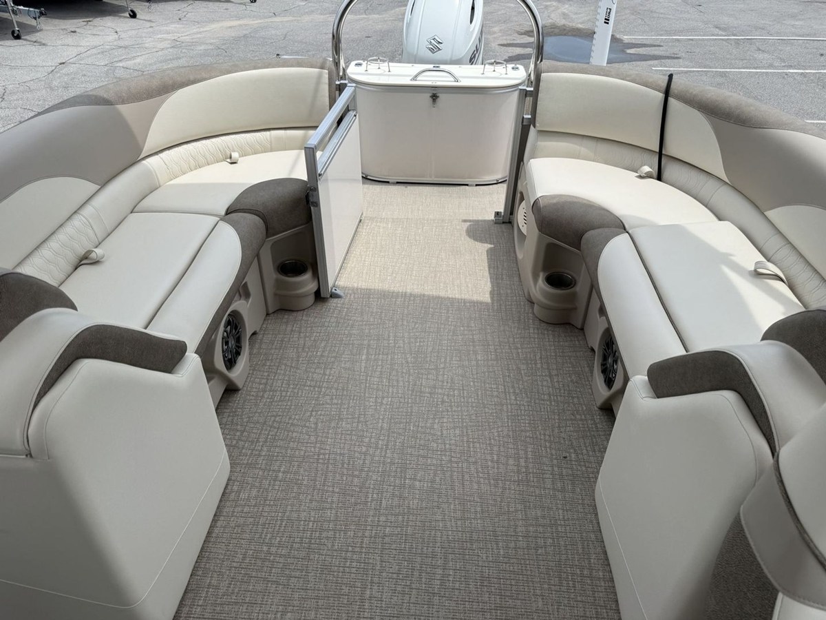 2023 Avalon 2385 LSZ QL 33
