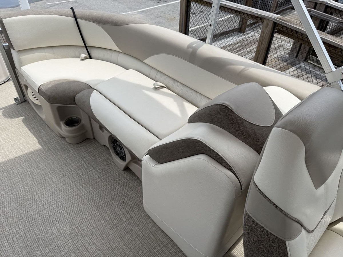 2023 Avalon 2385 LSZ QL 34