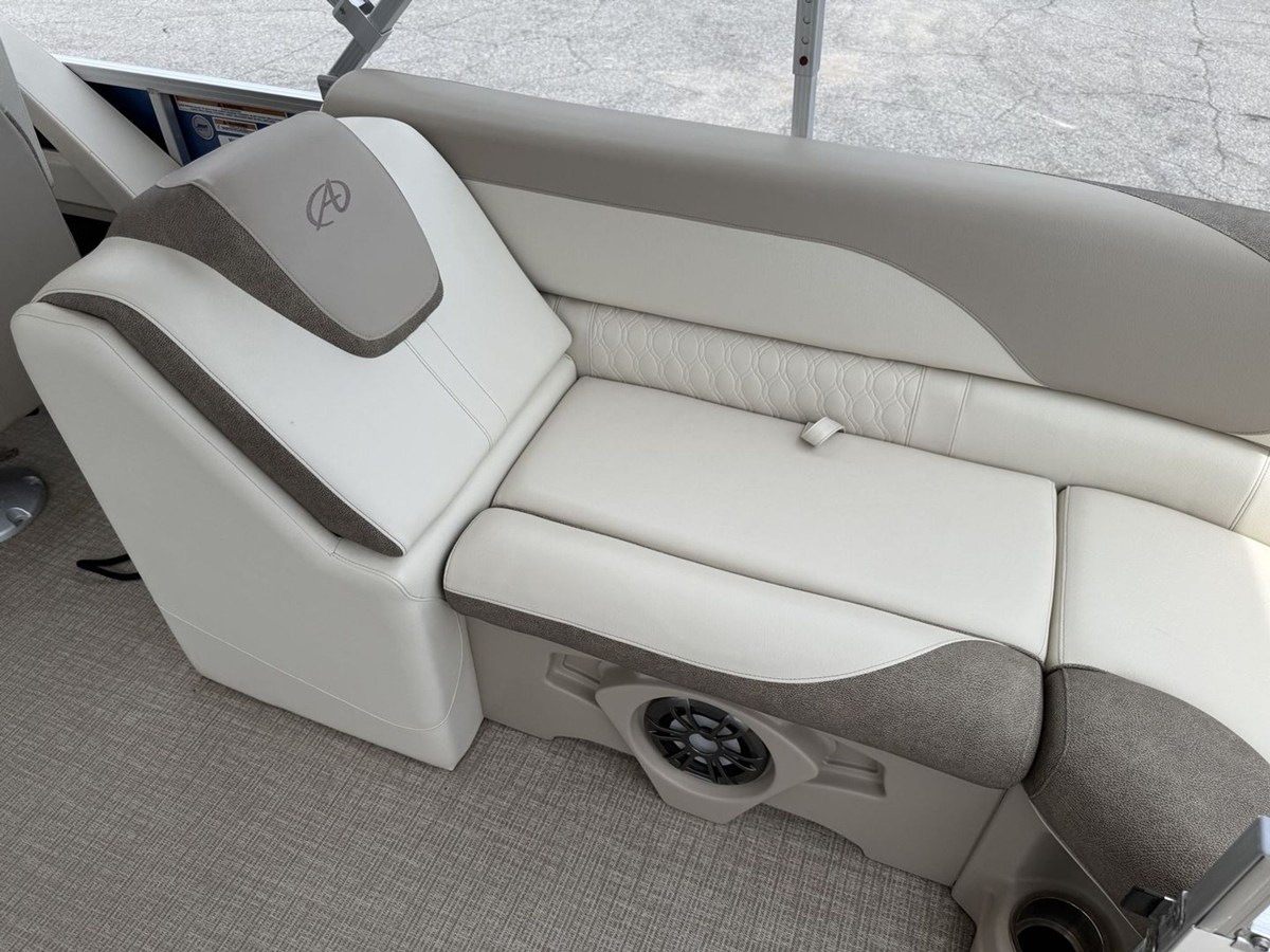 2023 Avalon 2385 LSZ QL 42
